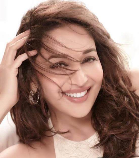 Smiles, Camera, Action !