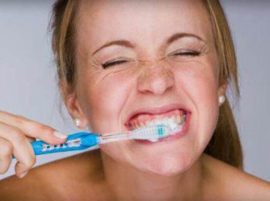 RIGHT ALL YOUR WRONGS- LEARN THE IDEAL BRUSHING HABITS!
